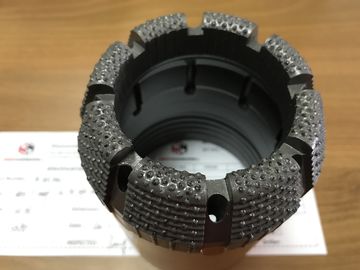 自然なダイヤモンドの表面の一定のコア・ビットのダイヤモンドのコア・ビットの高い耐久性