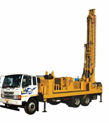 300mのクローラー シャーシか井戸に掘削装置の試錐孔の訓練装置85kwをトラックのシャーシの